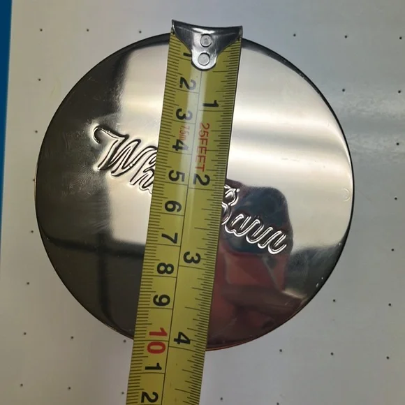 New 3 wick White Barn Candle - Picture 7 of 7